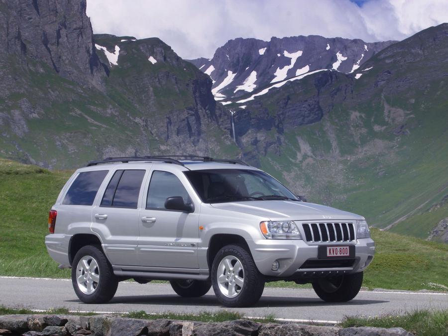  Jeep Grand Cherokee Overland 2002 года  (фото 7 из 16)